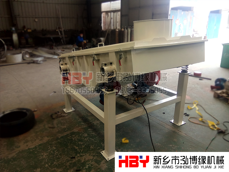 福建厦门环保材料大倾角直线筛粉机准备发货 请注意查收